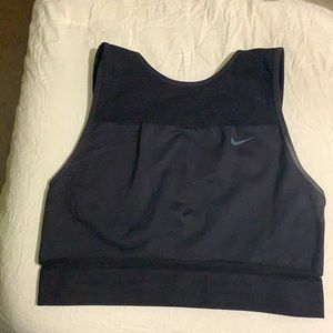 M Nike Dry Fit high neck sports bra